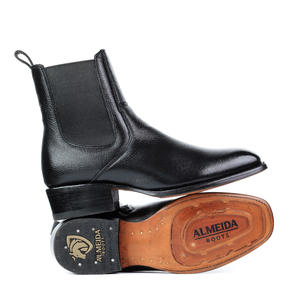 Vista lateral con suela visible.