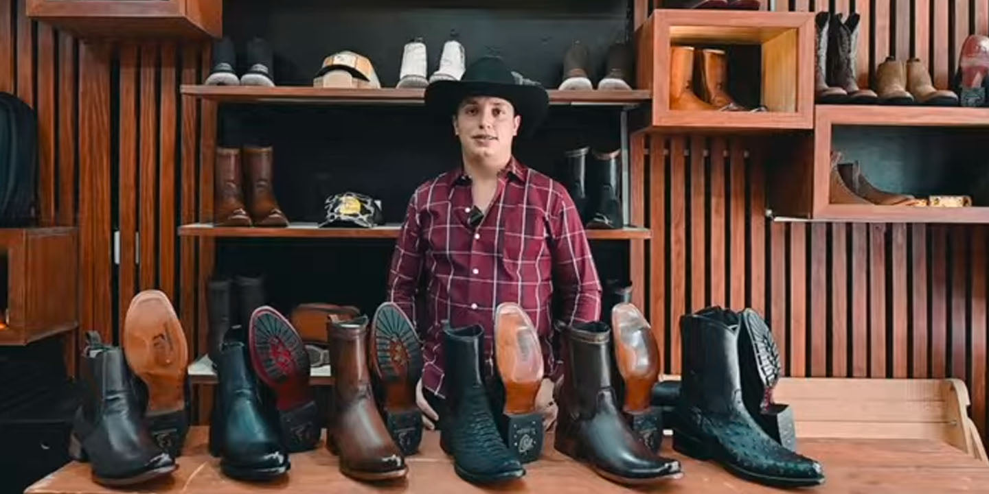 Cargar video: Que tal Amigos aquí su compa Alex, enseñándoles esta chulada de Botines